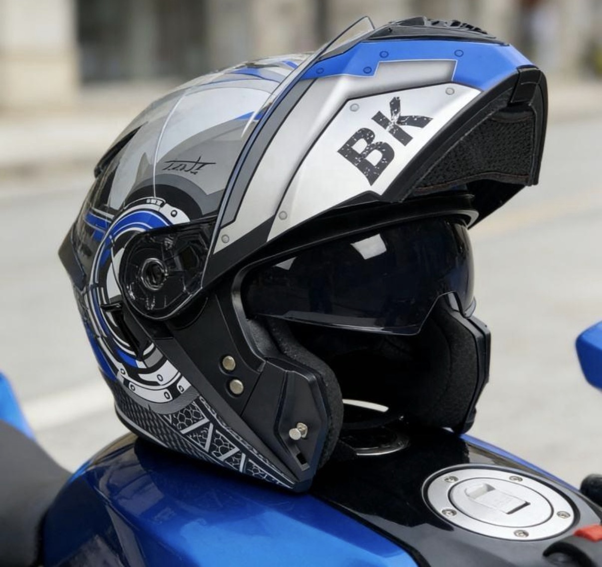 Casco Abatible de Motocicleta Deportivo Diseño BK, - Imagen 2