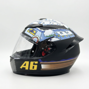 Casco Integral Deportivo "46 Winter Town" – Edición Gráfica Invernal en Negro Mate
